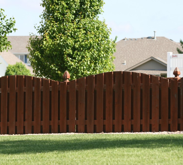 AFC Ames - Wood Fencing, 1002 4' overscallop picket stained