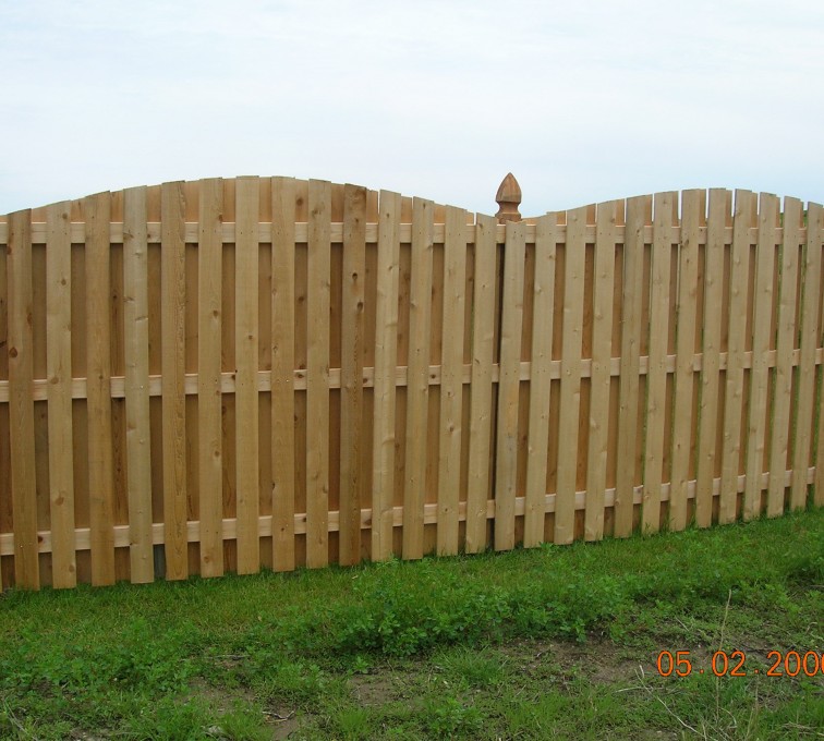 AFC Ames - Wood Fencing, 1048 1x4x4 Board on Board overscallop