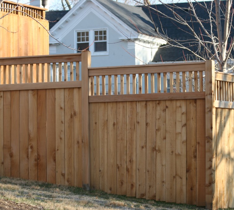 AFC Ames - Wood Fencing, 1056 Custom Solid with Accent Top