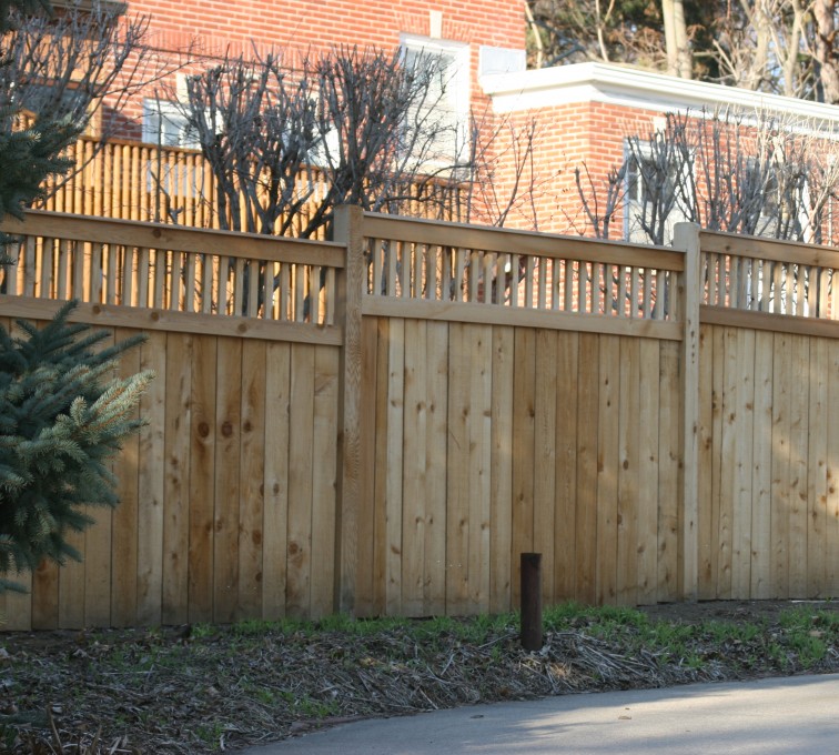 AFC Ames - Wood Fencing, 1062 Custom Solid with Accent Top