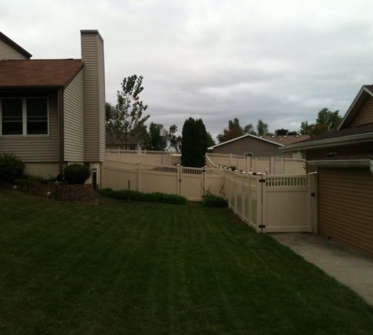 AFC Ames - Vinyl Fencing, 6' Tan Solid PVC with Accent - AFC - IA